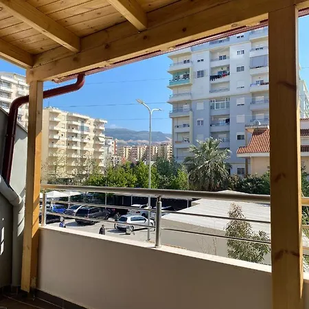 Διαμέρισμα Lion's Vlorë