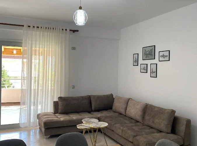 Lion's Apartment *
